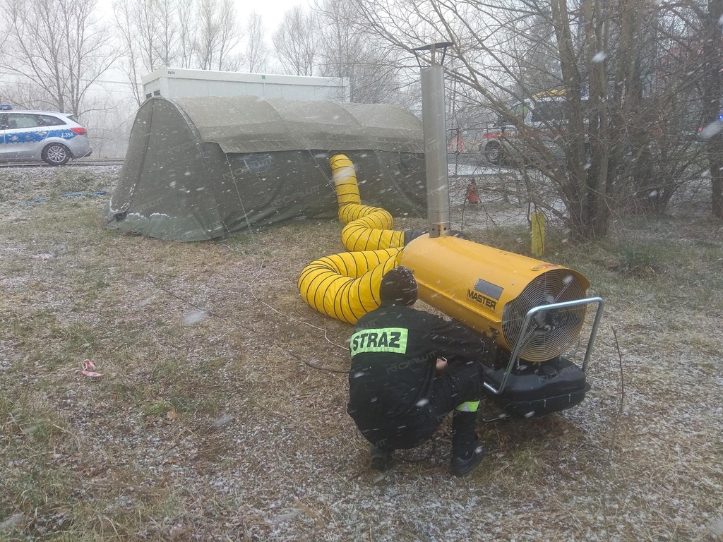 Nagrzewnica olejowa z odprowadzeniem spalin Master BV 290