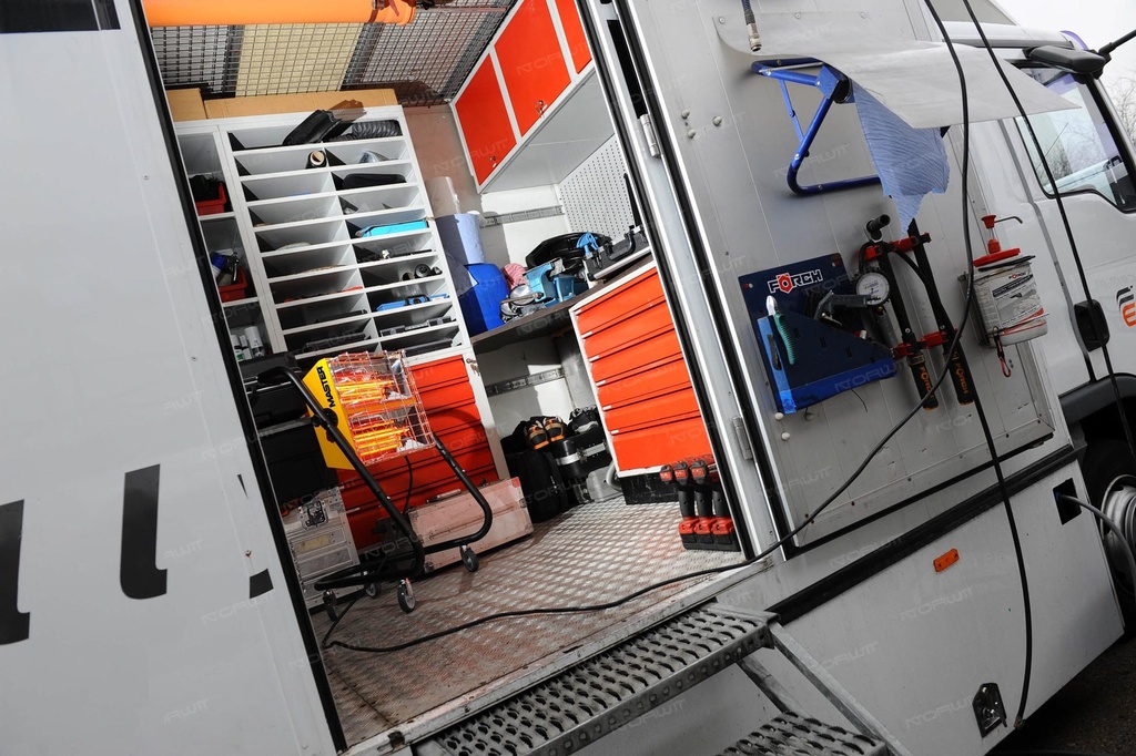 Promiennik podczerwieni Master HALL 3000